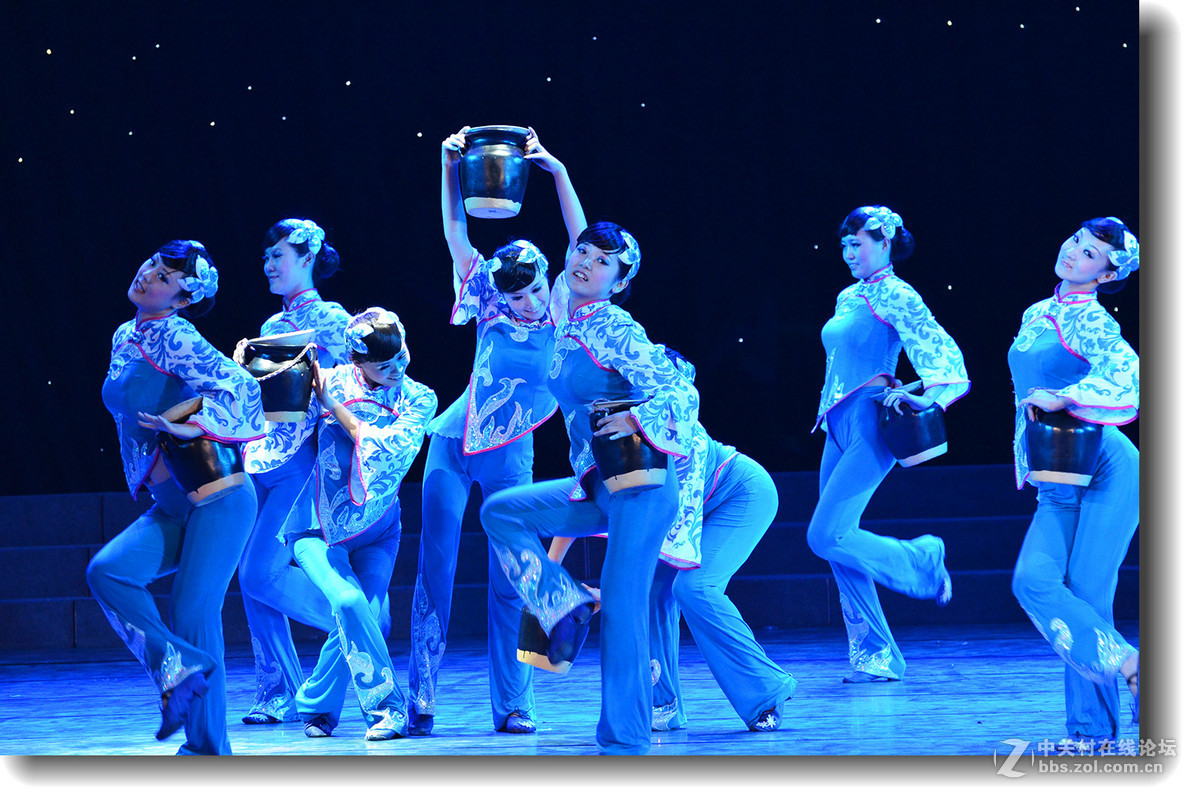 #尼康舞台类作品赏析#【舞台舞蹈抓拍】 （老阿推荐）