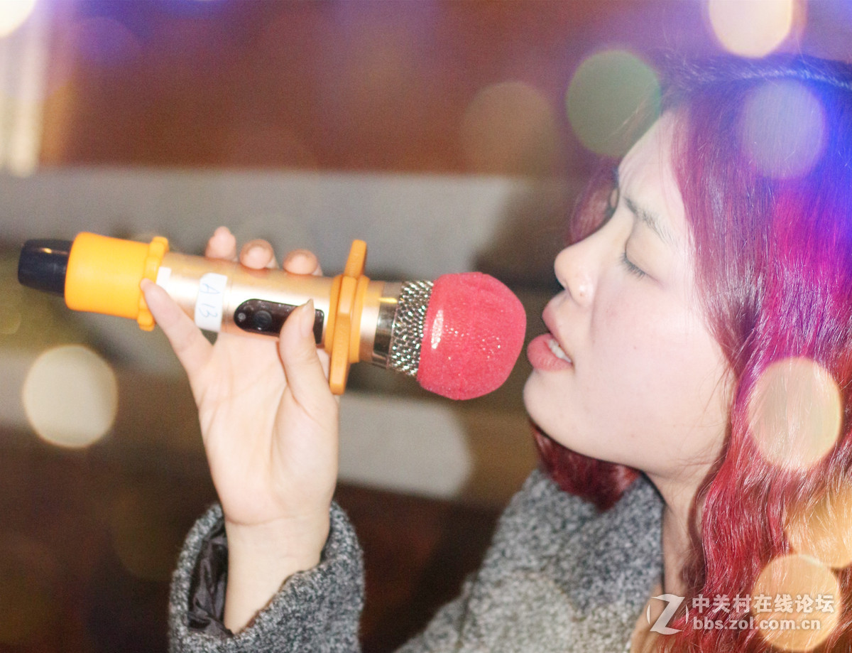 好久没来了，带上一组美女给大家，祝大家新年快乐！