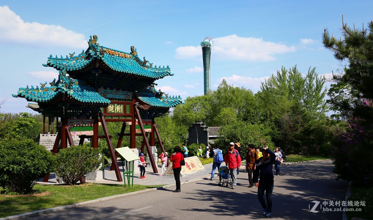 建筑 风格  各异篇 ------2015.5.9日 游历  沈阳 世博园 看 建筑 之一