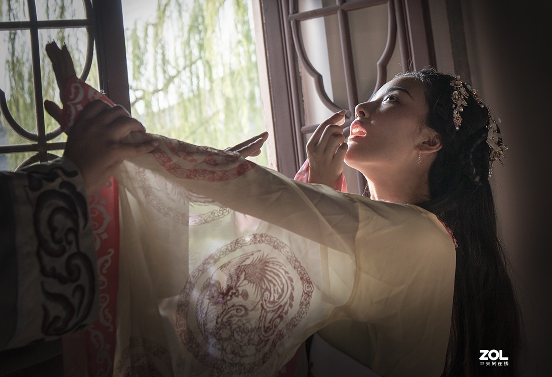 摄影故事片《嫦娥奔月》