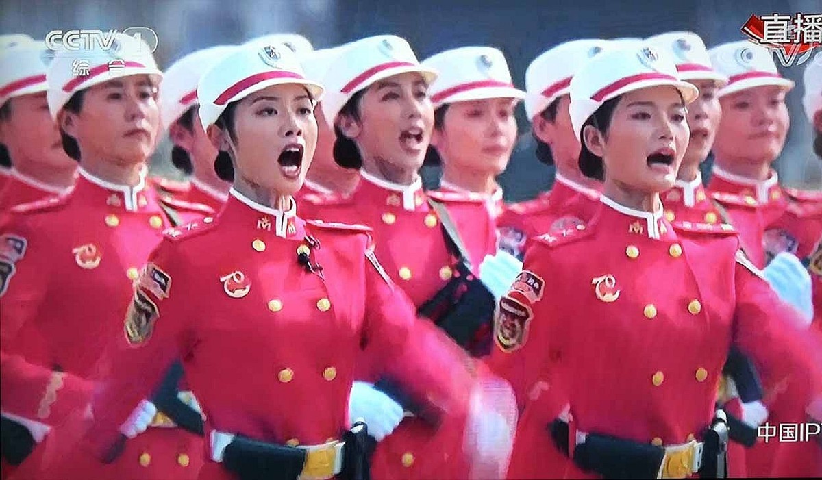 国庆70周年大阅兵分列式央视直播手机摄影