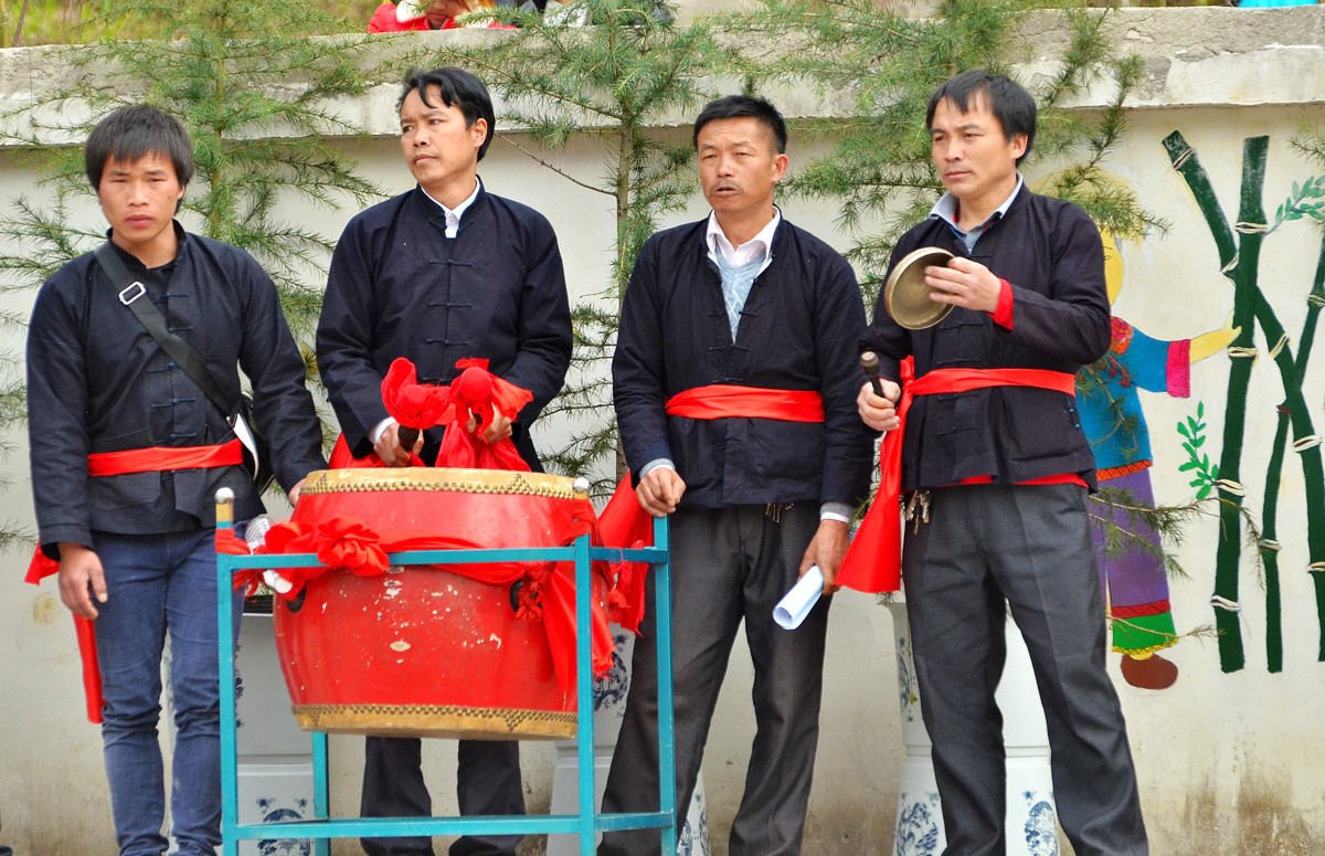 #喜羊羊中国年民俗摄影大赛#《迎新春、民间传统舞狮比赛》。