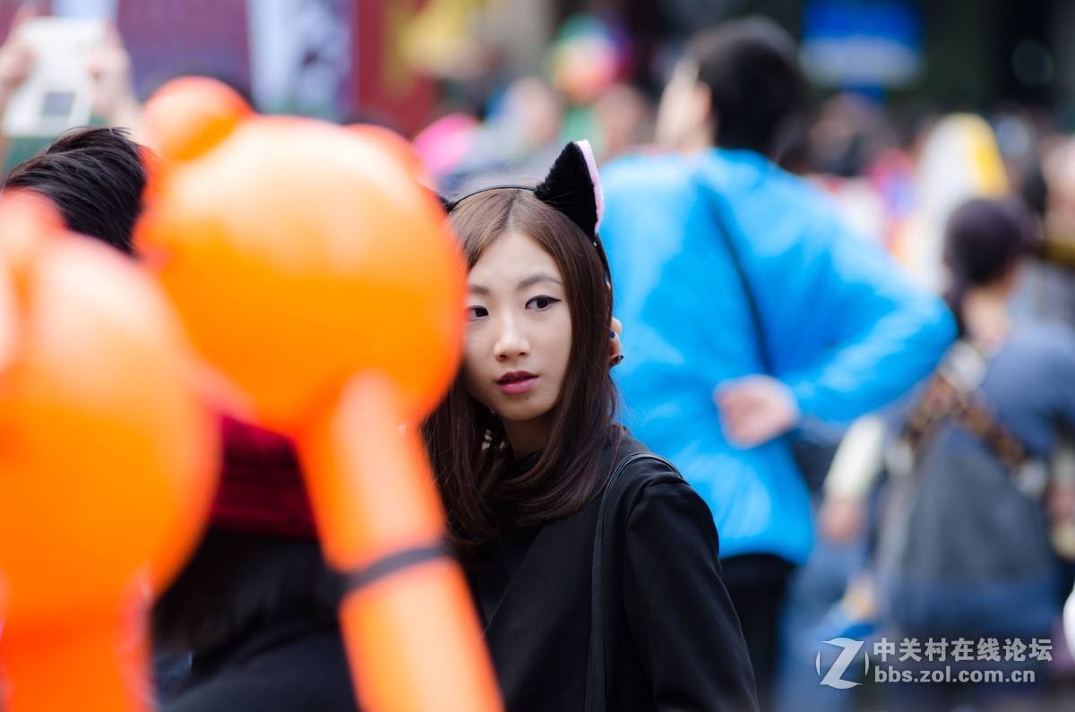 第一次用 D7000 +80-200 2.8 G 扫街人像 【刚没发成功 再发一次】