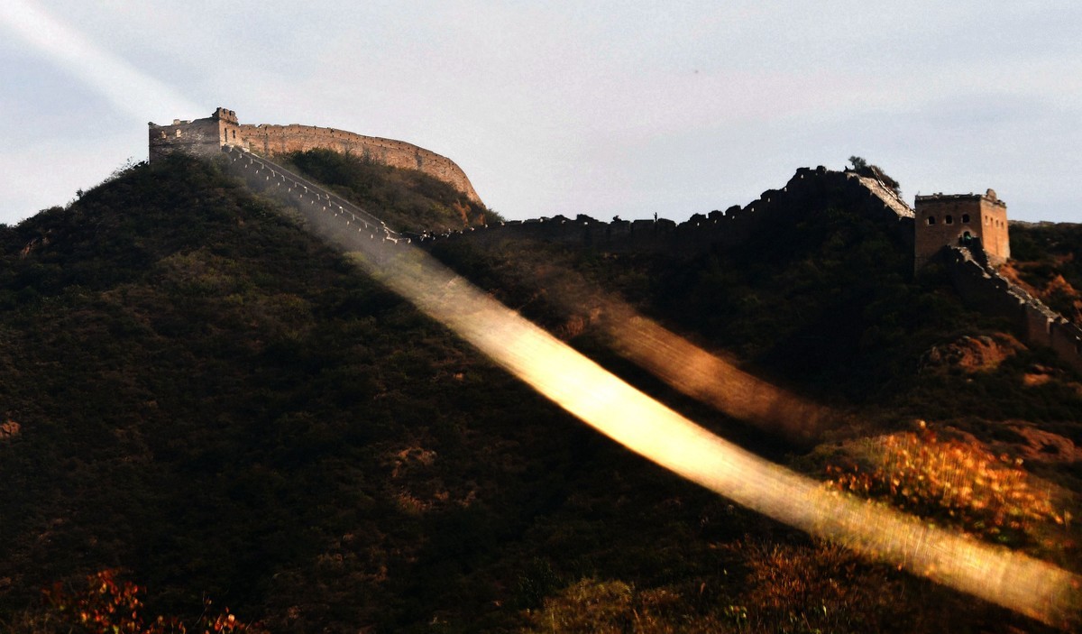 万里长城, 金山独秀!
