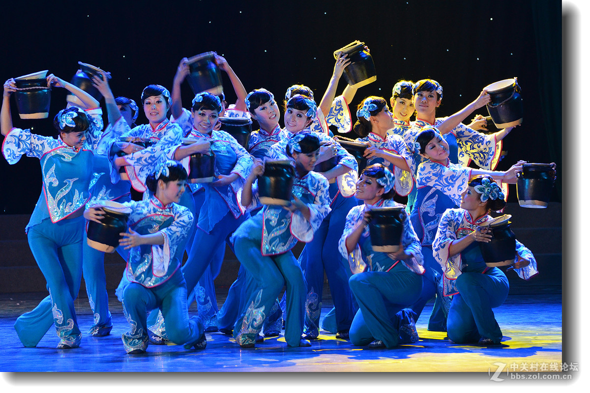 #尼康舞台类作品赏析#【舞台舞蹈抓拍】 （老阿推荐）