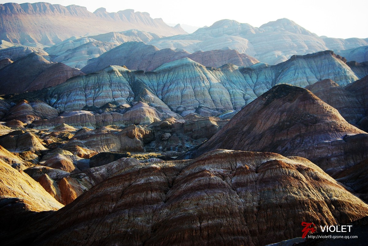 七彩丹霞和冰沟丹霞
