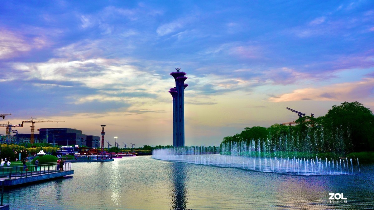 奥利匹克水上公园夜景