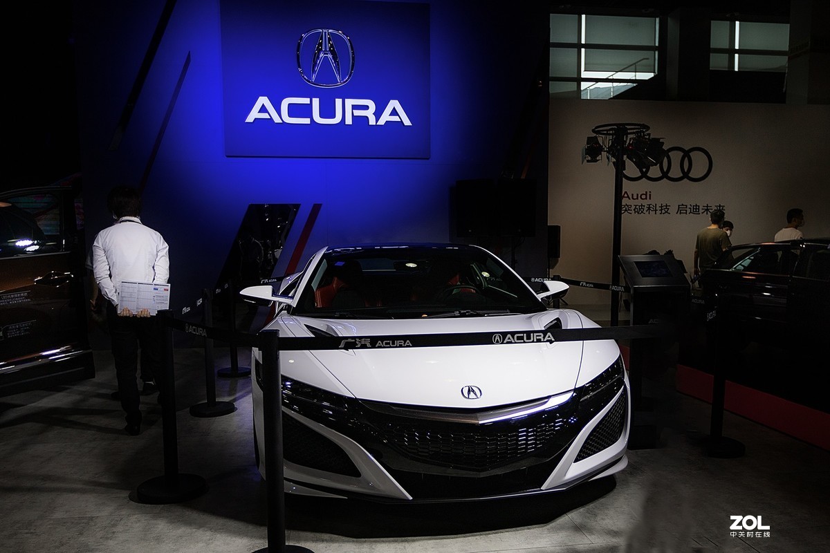 车展会上之三---镜头:EF16-35mm f/2.8L II USM专拍