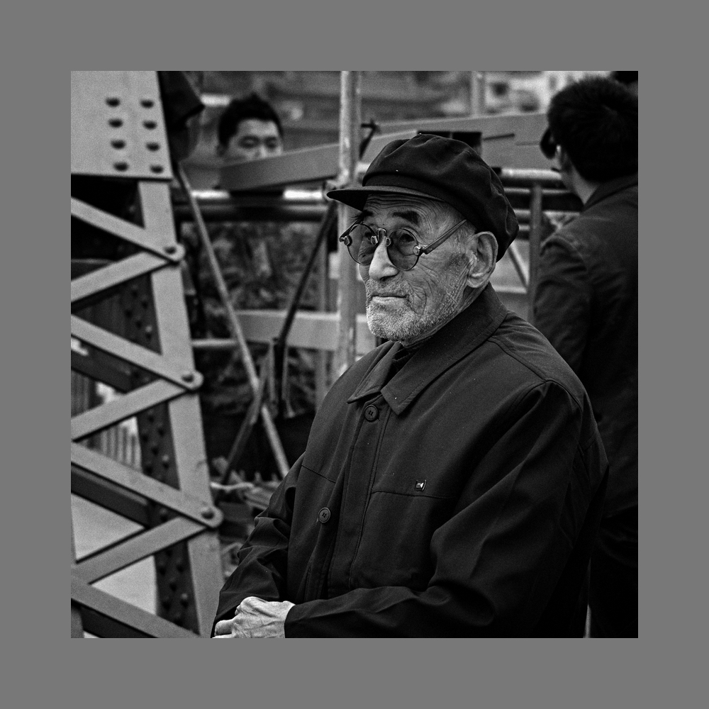 #尼康纪实类作品赏析#第6期《游走在城市的大街小巷》