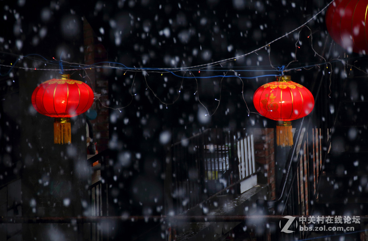 初七雪打灯笼兆丰年