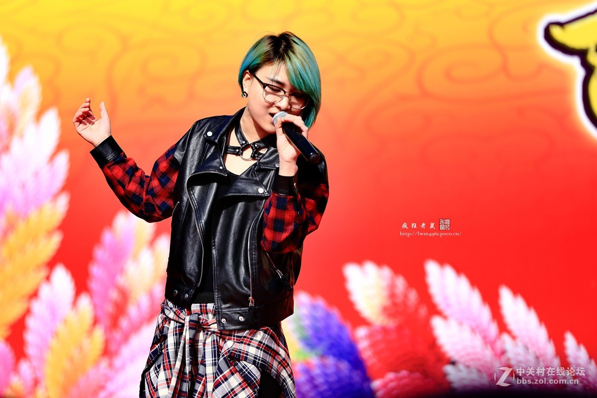 #一个春节，一台相机#逛民俗　看庙会　喜气洋洋过羊年