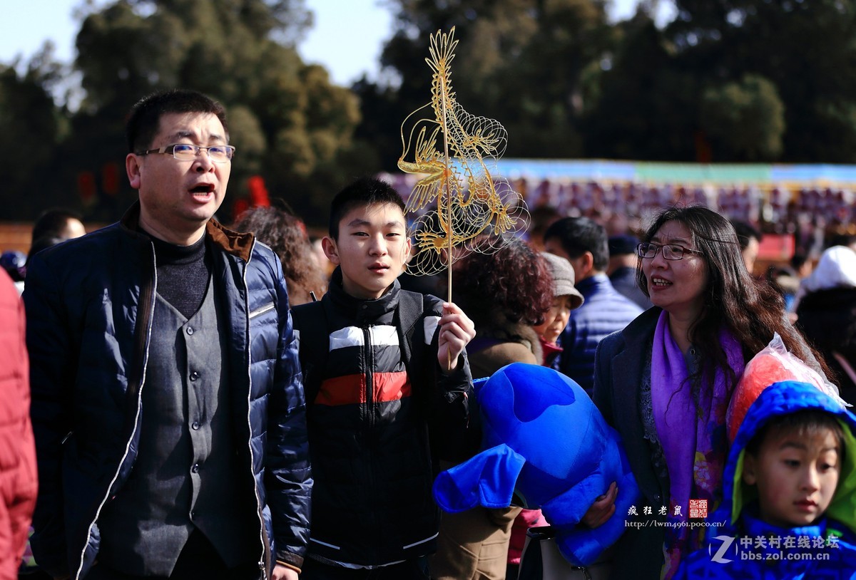 #一个春节，一台相机#逛民俗　看庙会　喜气洋洋过羊年