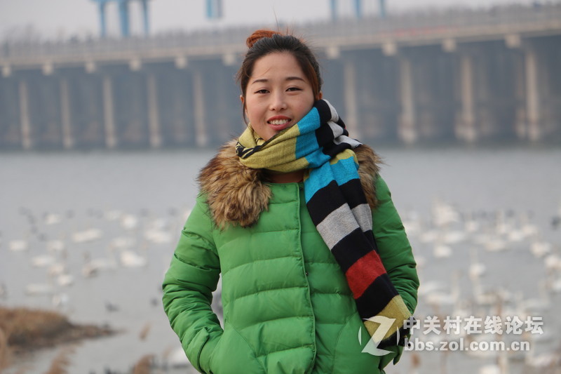 刚拿到机子试拍，敬请同行多多指导，让我学到更多专业技巧。2015.01.13河南天鹅城试拍