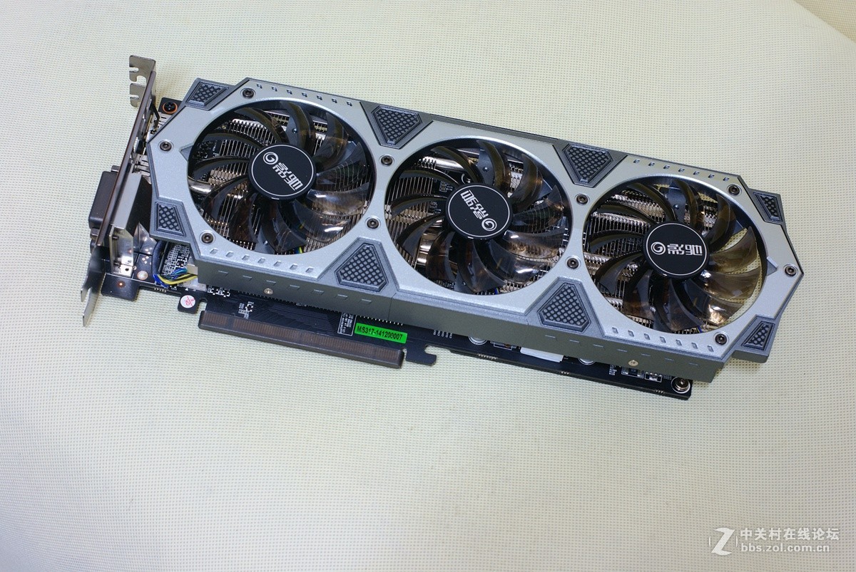 影驰GTX960骨灰黑将已入，小小的来测试下性能如何。