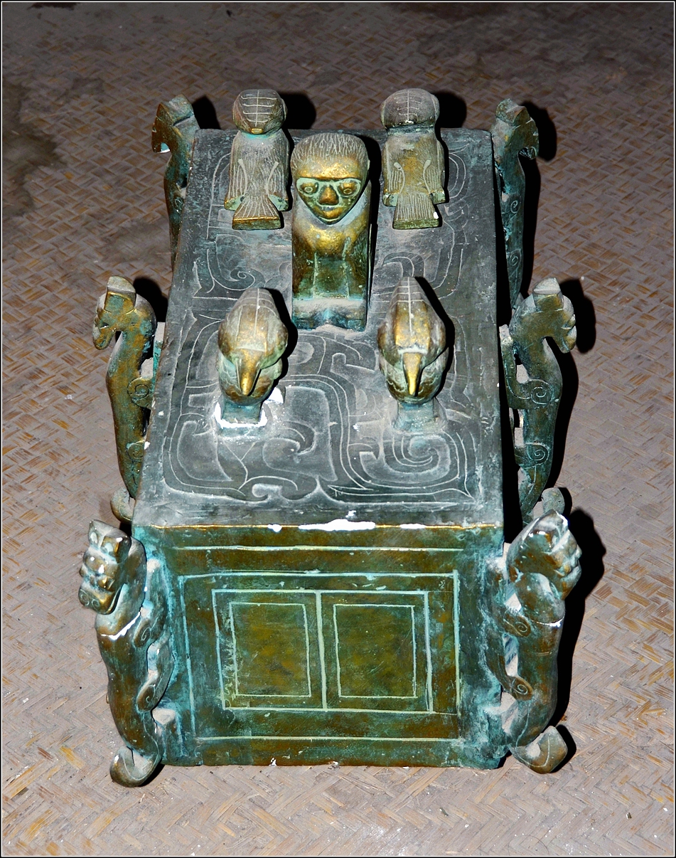 秦公一号大墓随拍（26P），敬请指导！不喜欢古墓葬或对古墓葬有畏惧者莫入！