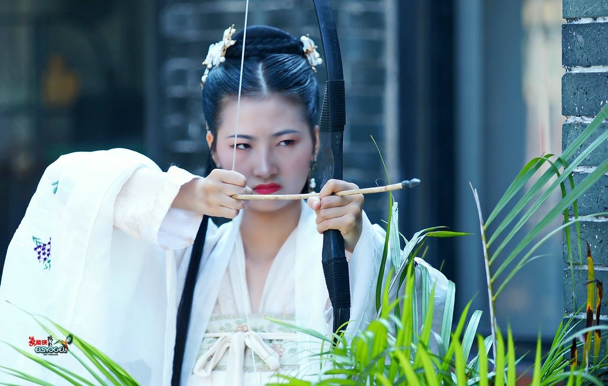 古风弓箭少女文慧