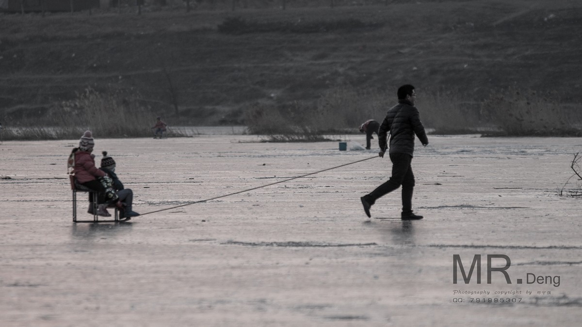 北京潮白河溜冰抓拍