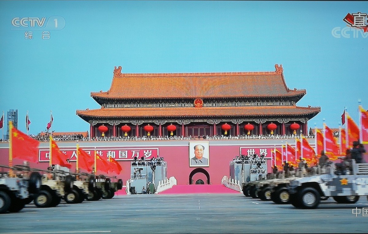国庆70周年大阅兵分列式央视直播手机摄影