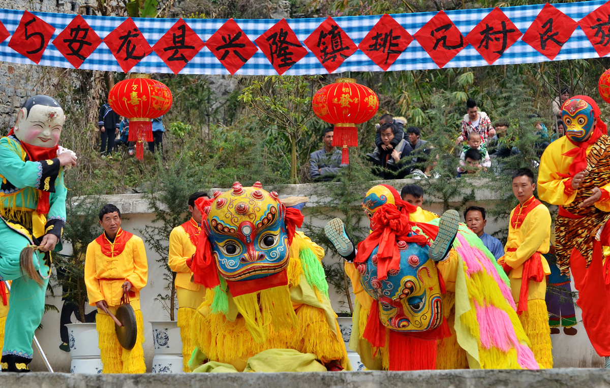 #喜羊羊中国年民俗摄影大赛#《迎新春、民间传统舞狮比赛》。