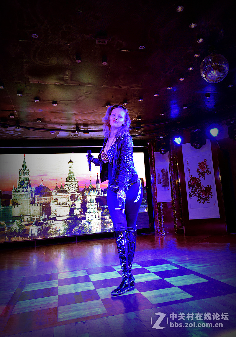 游轮上的欢快舞蹈