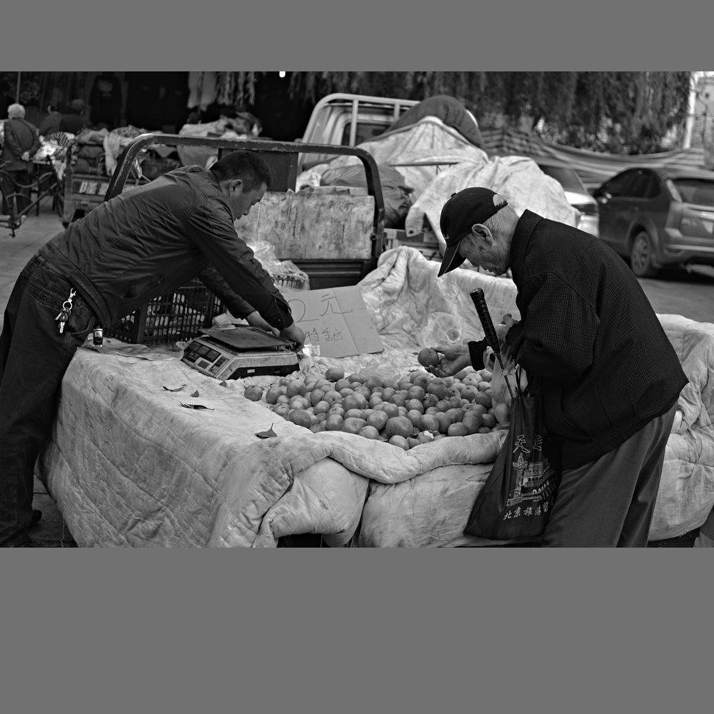 #尼康纪实类作品赏析#第6期《游走在城市的大街小巷》