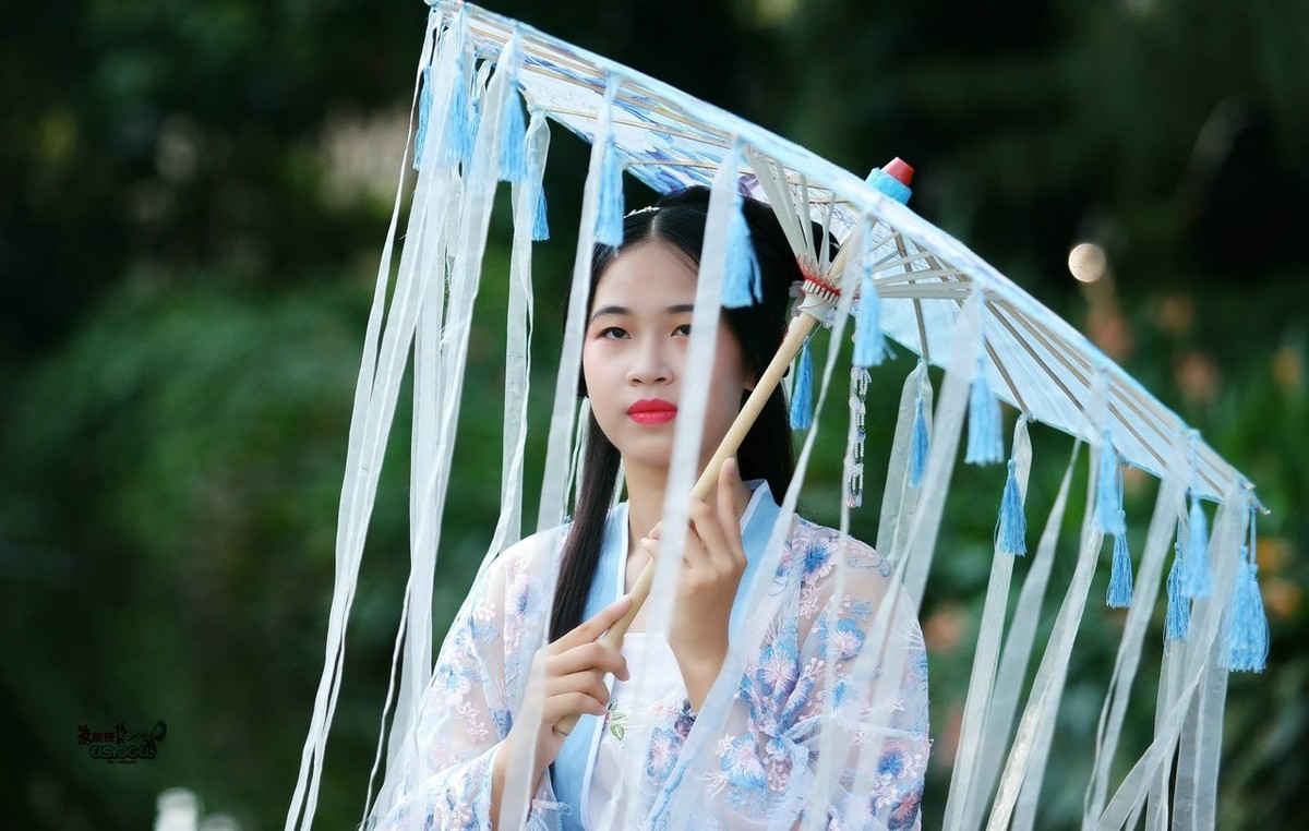 【古风·罗汉伞少女】--- 小珠