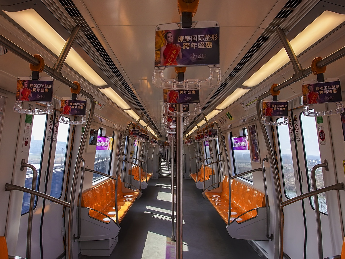 一个人的地铁站