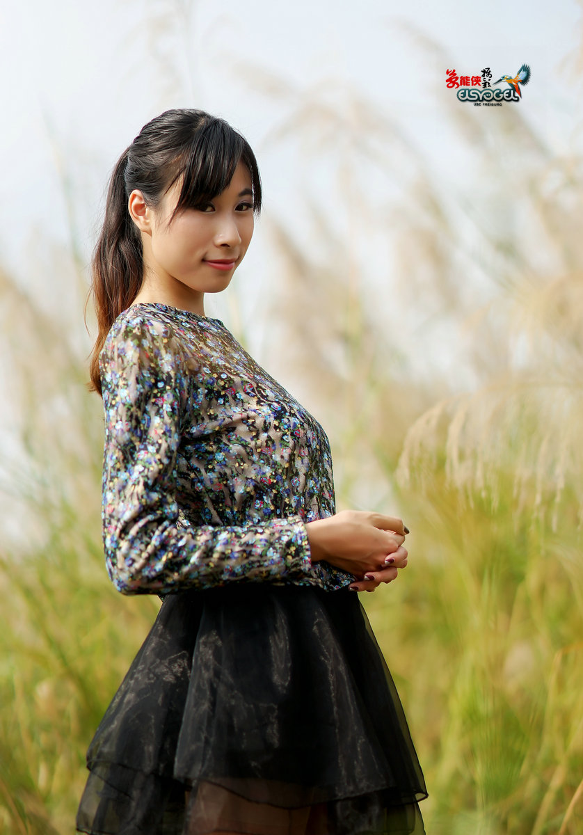 年初一冬日郊外之美女茵茵