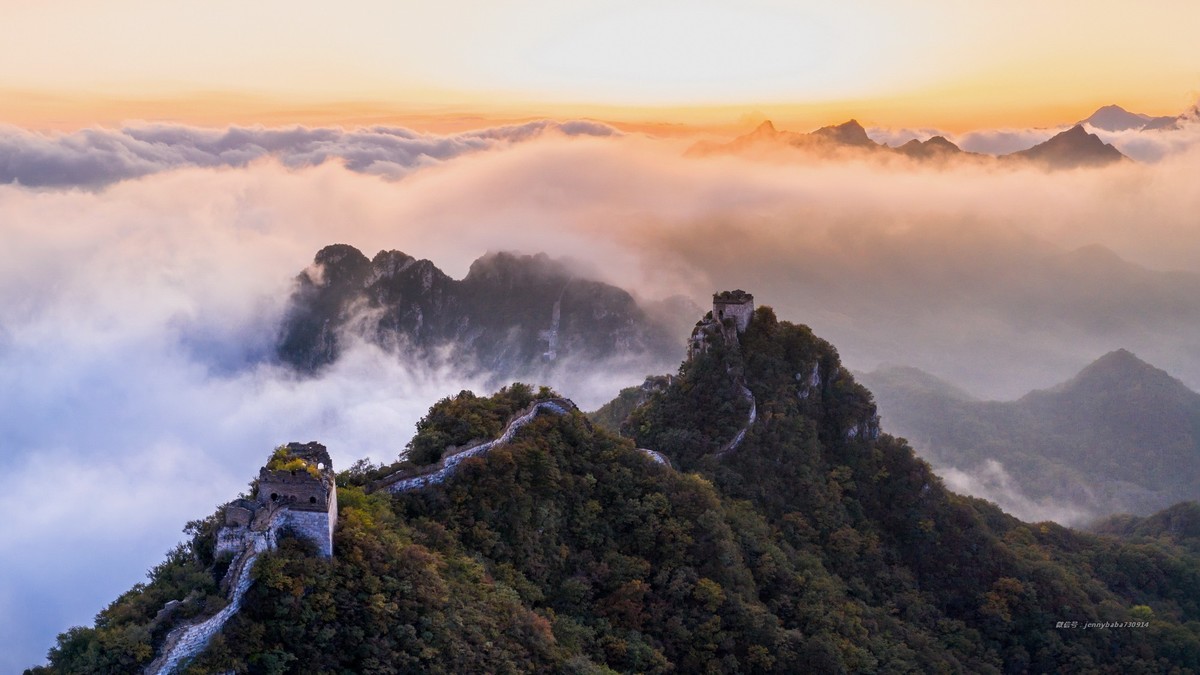 箭扣长城夕阳云海