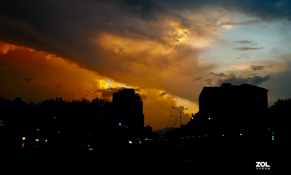 雨后晚霞-----徕卡Q2