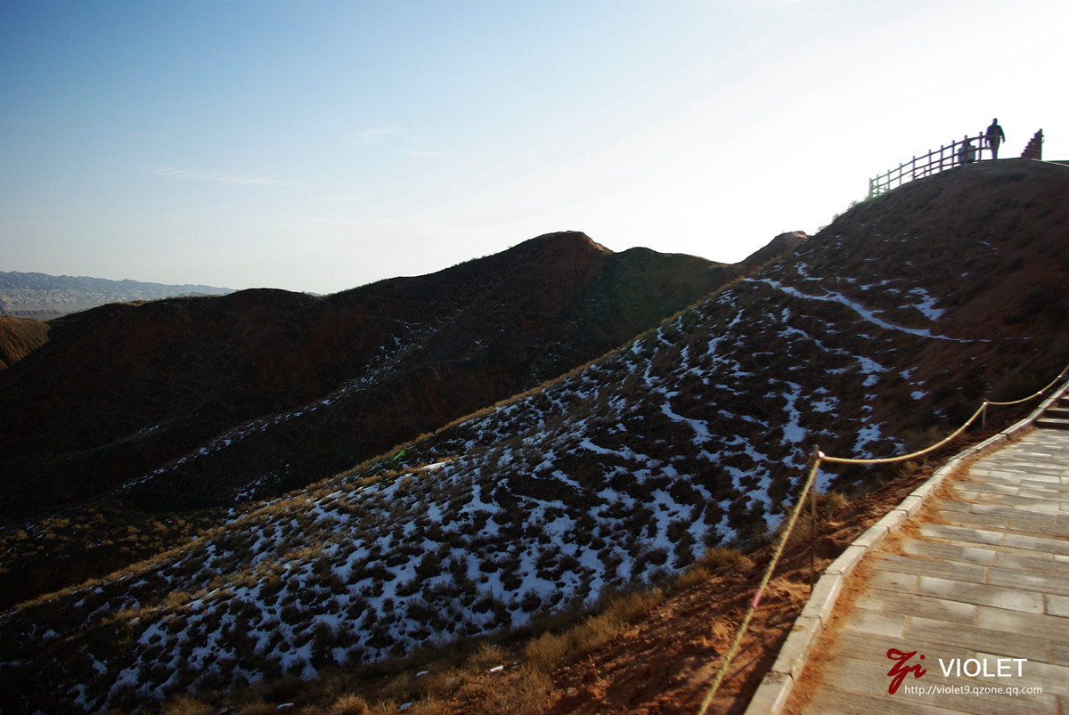 七彩丹霞和冰沟丹霞