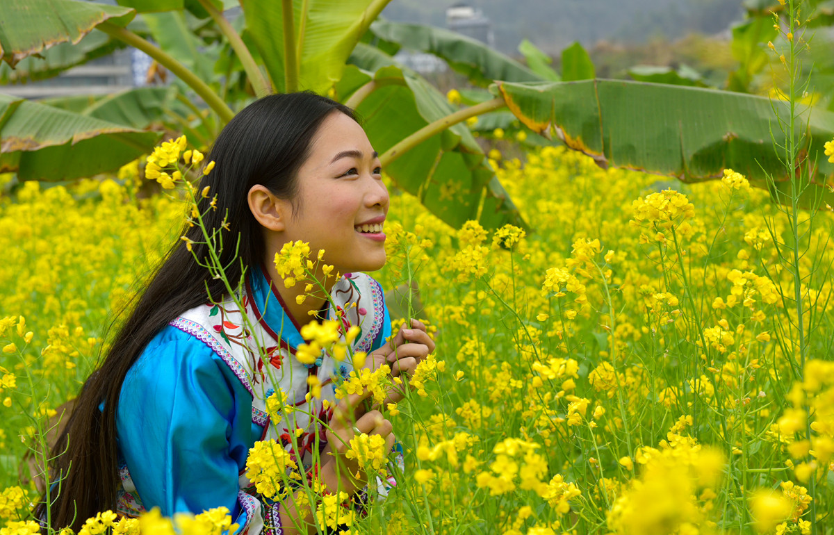 尋找尼康鏡頭中最美模特#《布依族小姑娘——阿秀》