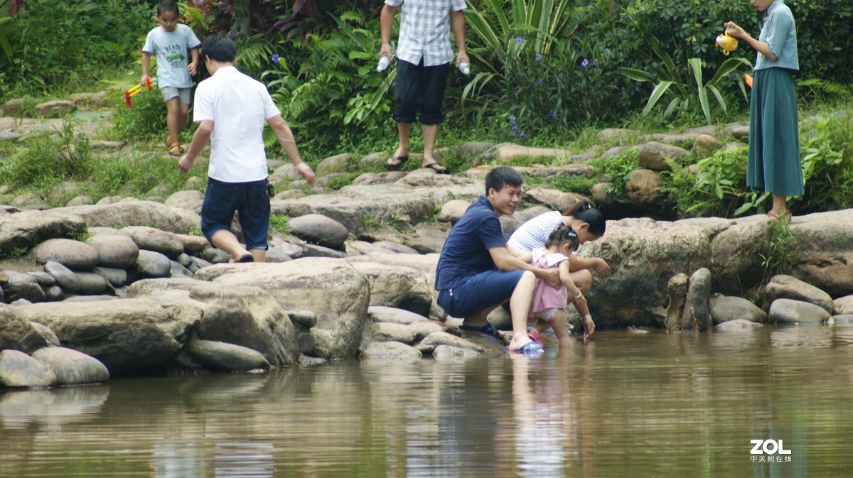 深圳羊台山公园之《嬉戏人生》