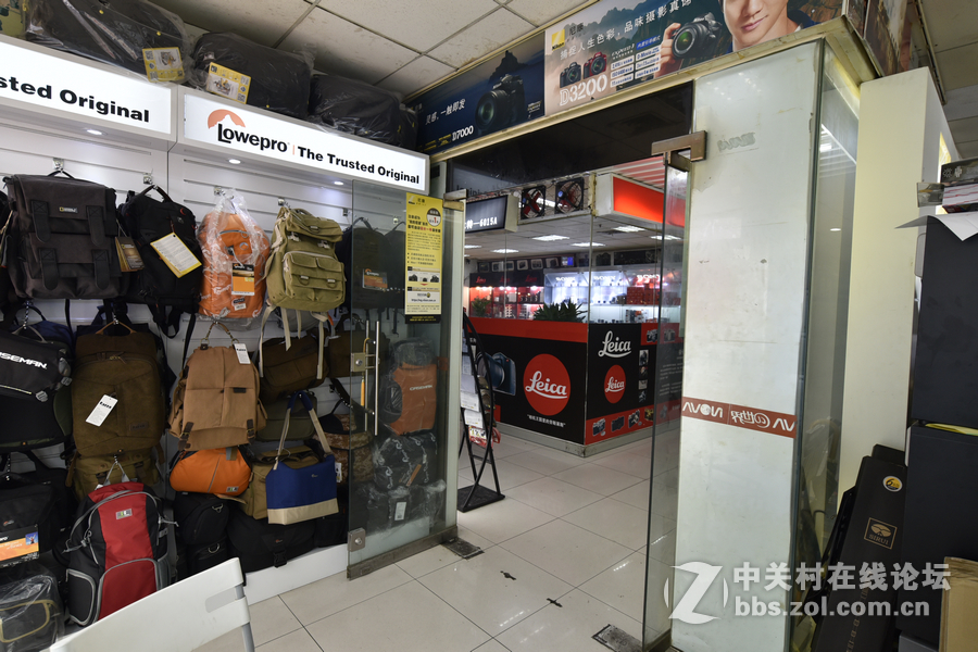 看看今天才买的18-35新银光镜头