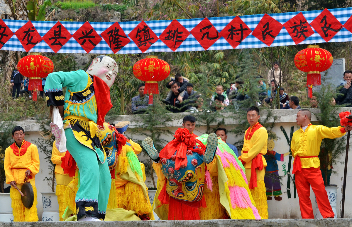 #喜羊羊中国年民俗摄影大赛#《迎新春、民间传统舞狮比赛》。