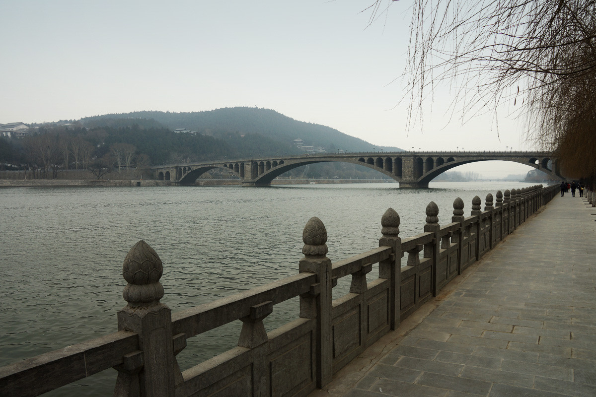 【西行漫记---第一站洛阳龙门石窟】