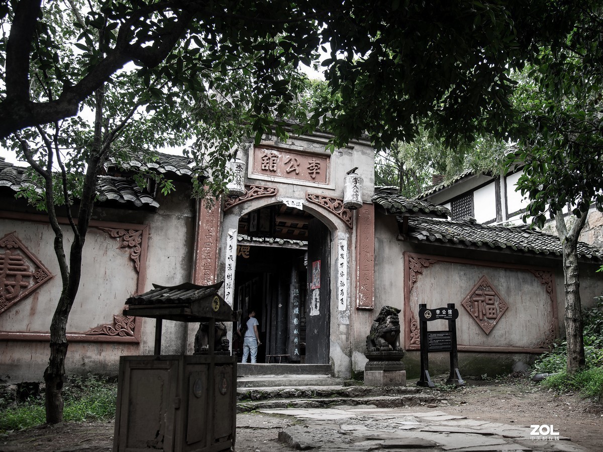 昔日抓壮丁，今天搞旅游---龙隐镇掠影