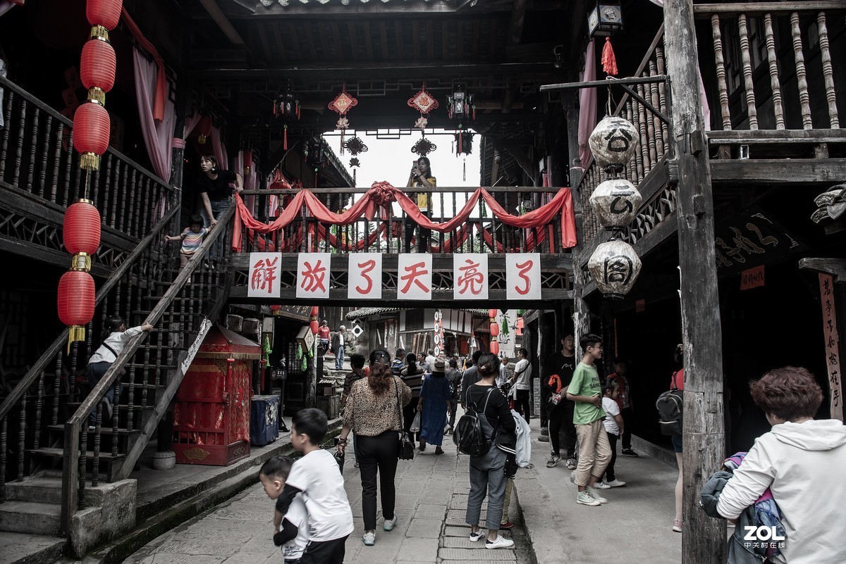 昔日抓壮丁，今天搞旅游---龙隐镇掠影