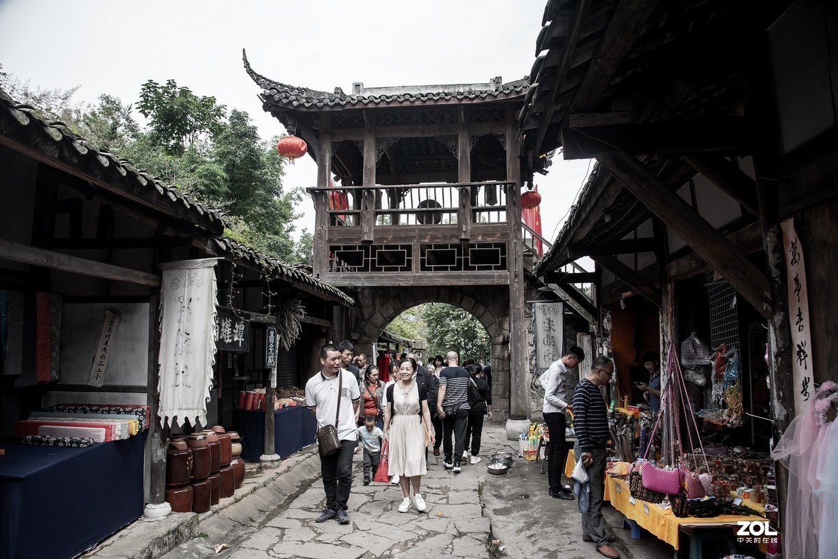 昔日抓壮丁，今天搞旅游---龙隐镇掠影