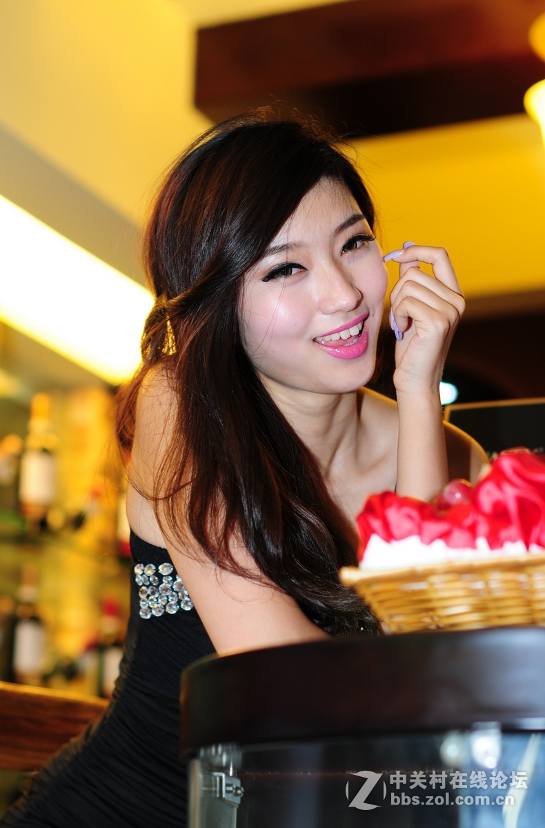 美女们展颜的一笑