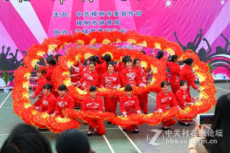 试着打钩插入Exif信息，看看照片在看图软件上能否显示Exif！