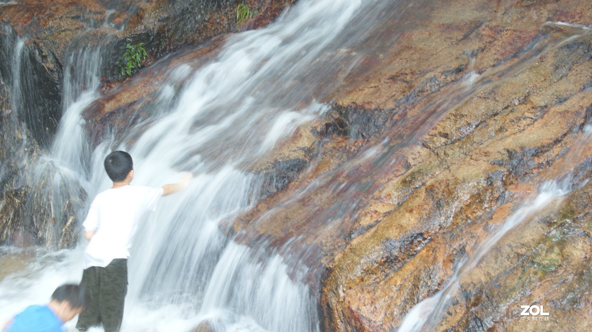 深圳羊台山公园之《嬉戏人生》