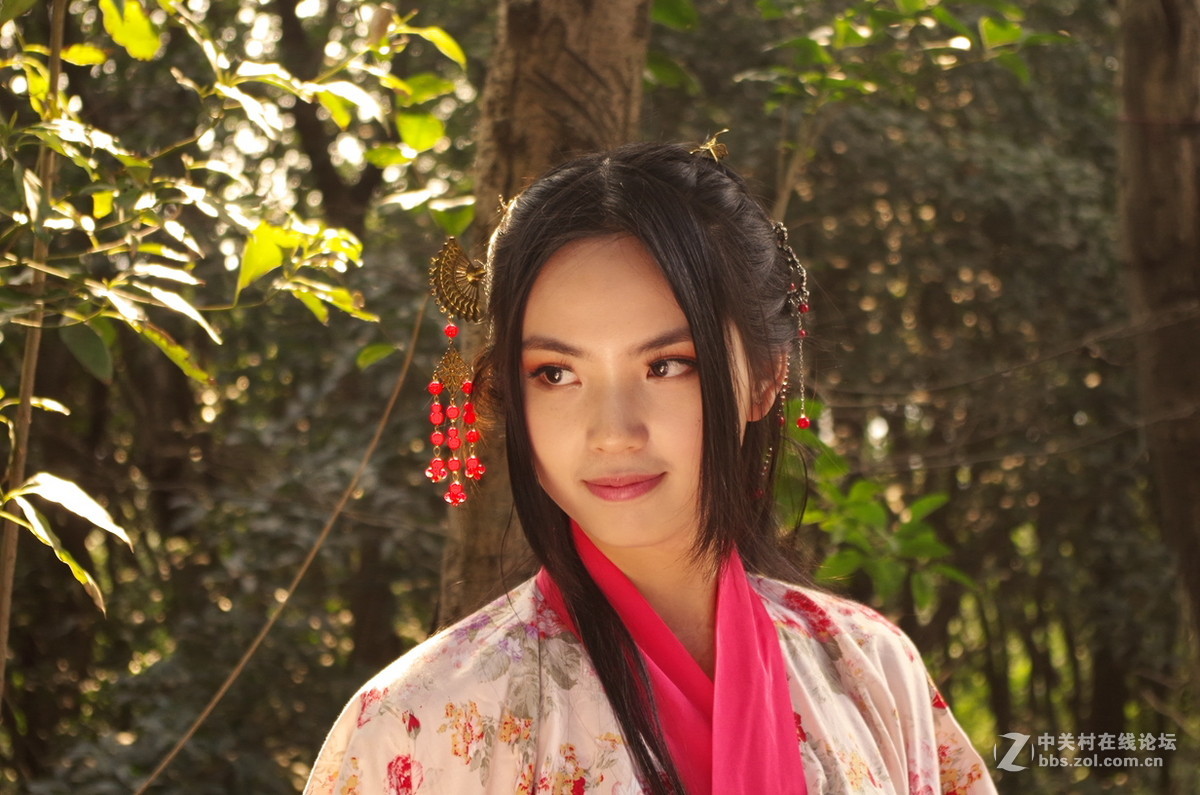偶遇一位让人惊艳的汉服美女