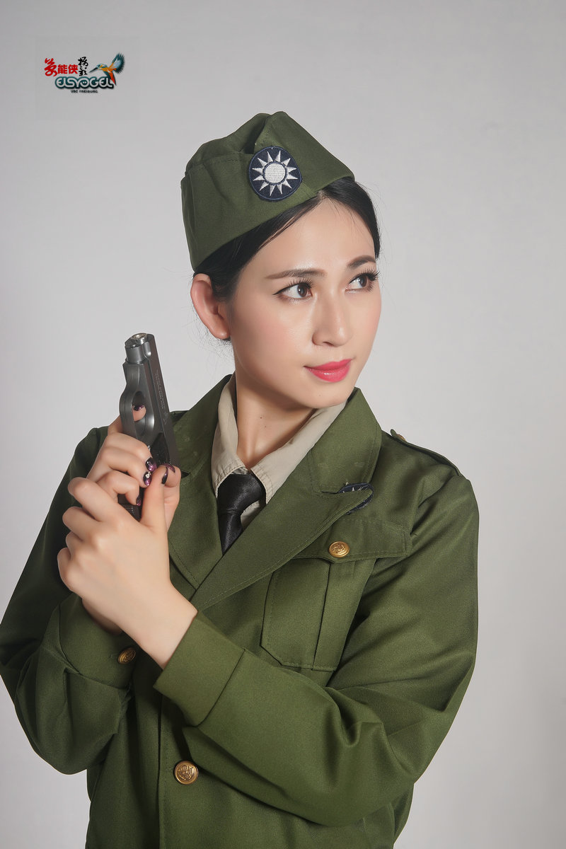 国军美女丽丽