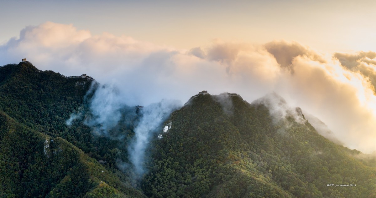 箭扣长城夕阳云海