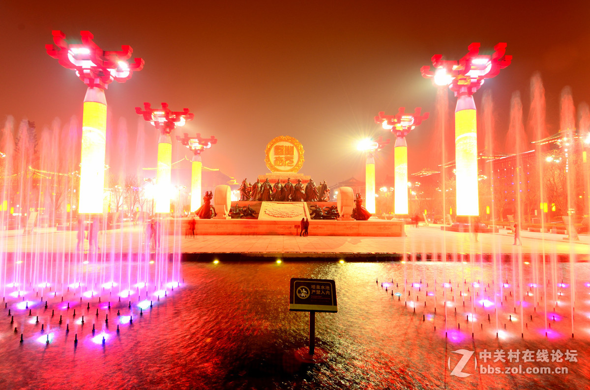 刚入了12-24镜头，过节试拍一组夜景（西安大唐不夜城夜景）