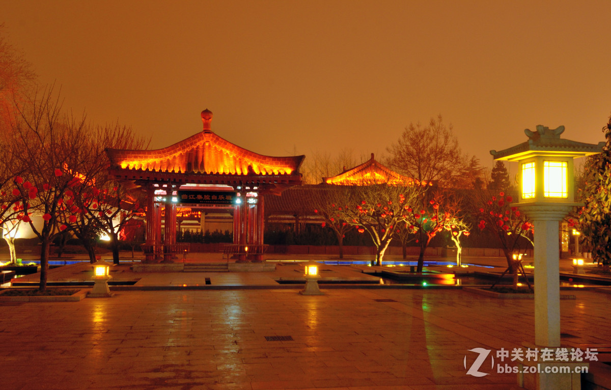 刚入了12-24镜头，过节试拍一组夜景（西安大唐不夜城夜景）