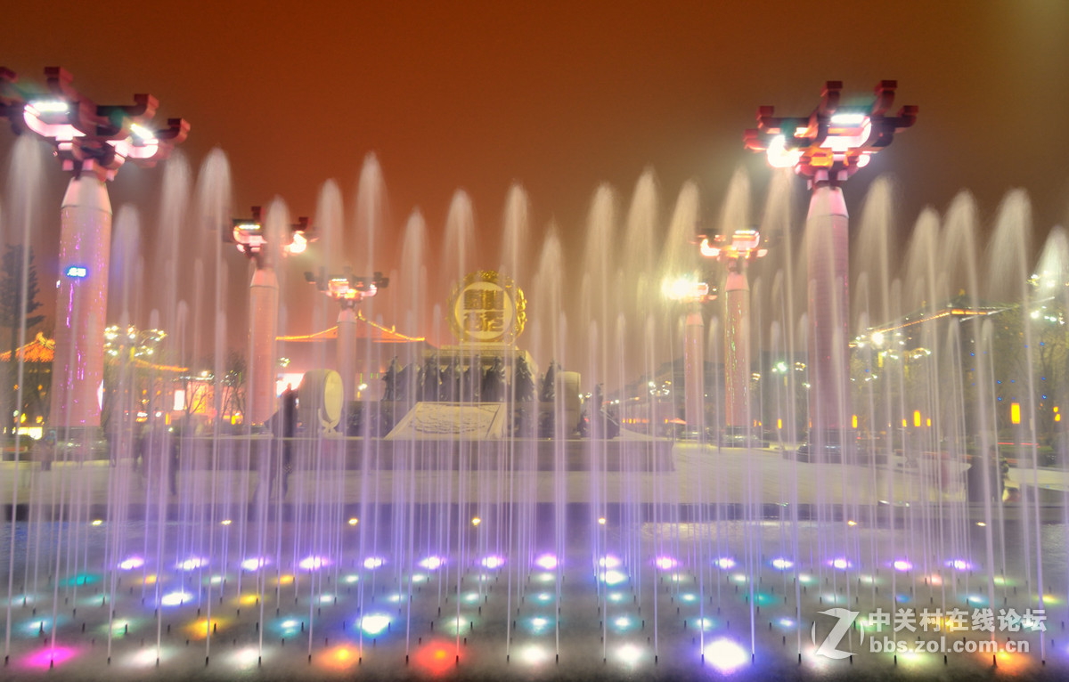 刚入了12-24镜头，过节试拍一组夜景（西安大唐不夜城夜景）