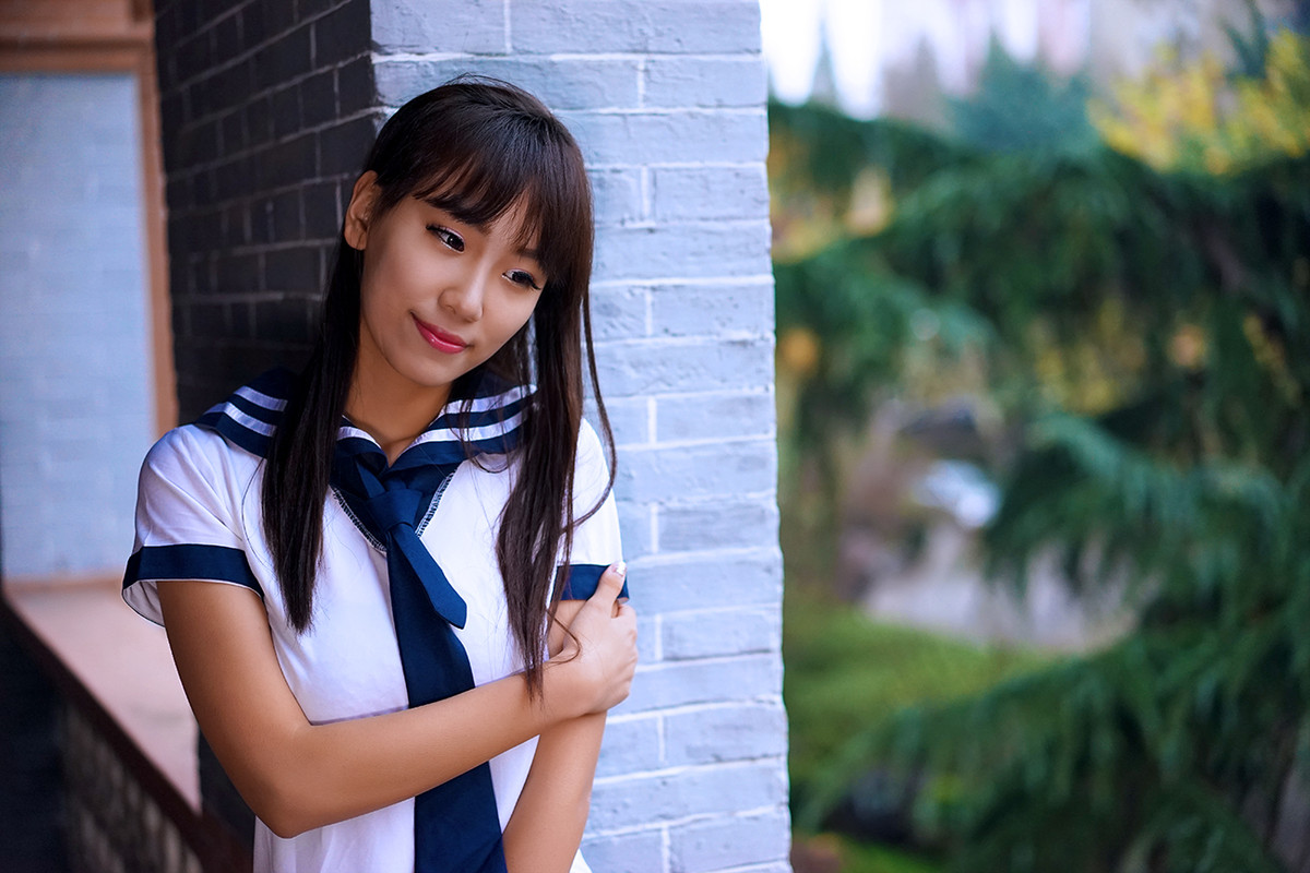 黄俊楠在华东学校