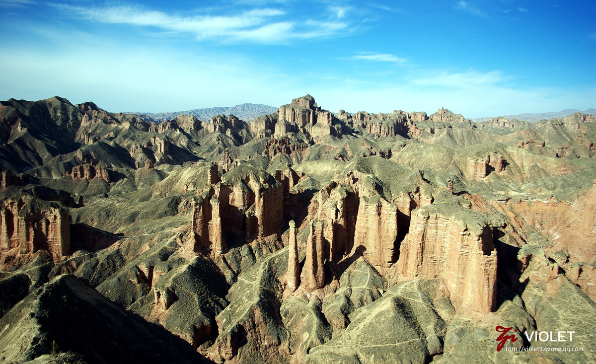 七彩丹霞和冰沟丹霞
